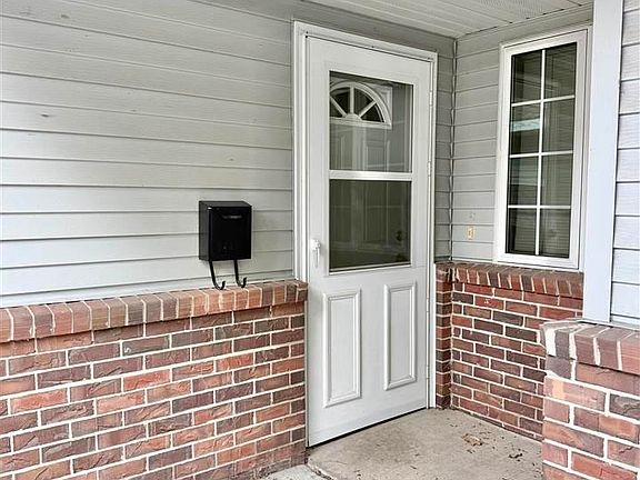 3rd image of 103 Raven Ct