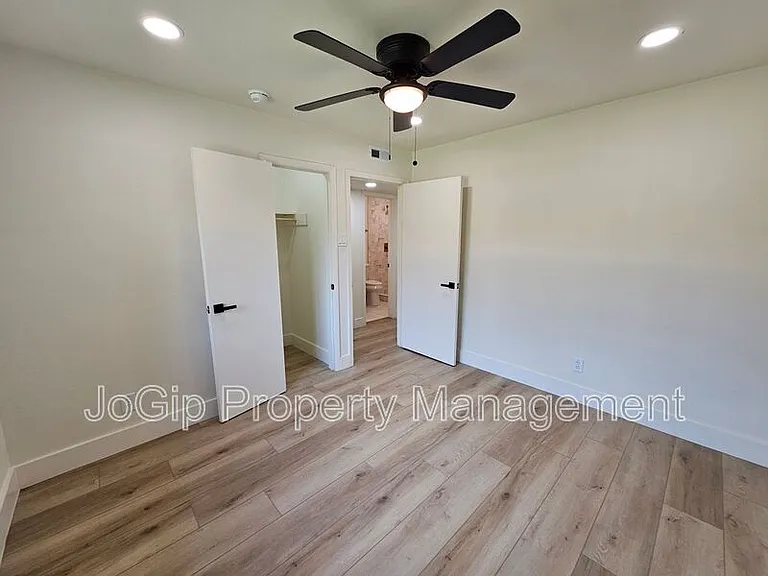 1725 R Ave — Photo 16