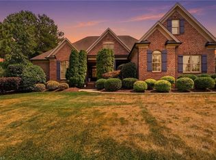 8125 Riesling Dr, Kernersville, NC 27284