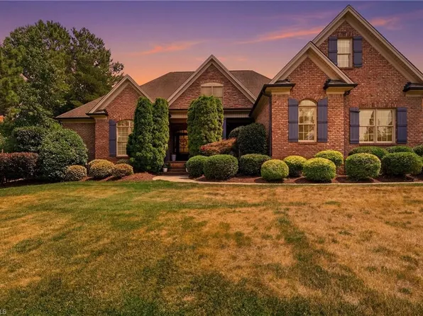 8125 Riesling Dr, Kernersville, NC 27284