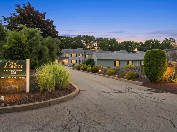 720 Putnam Pike APT 704, Smithfield, RI 02828