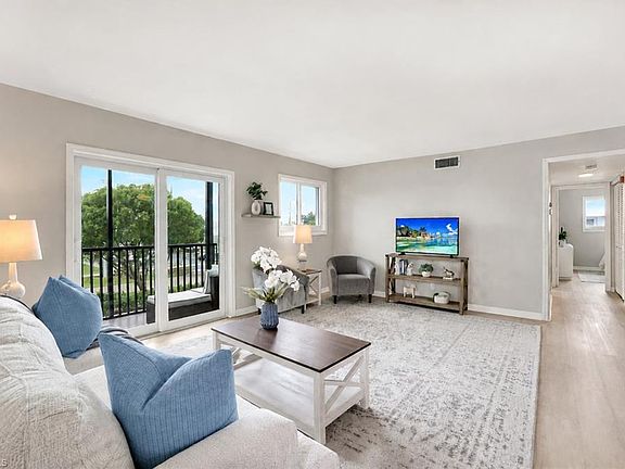 5th image of 766 Central AVE #313