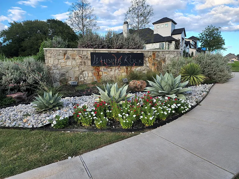 1203 Chapel Dr — Photo 29