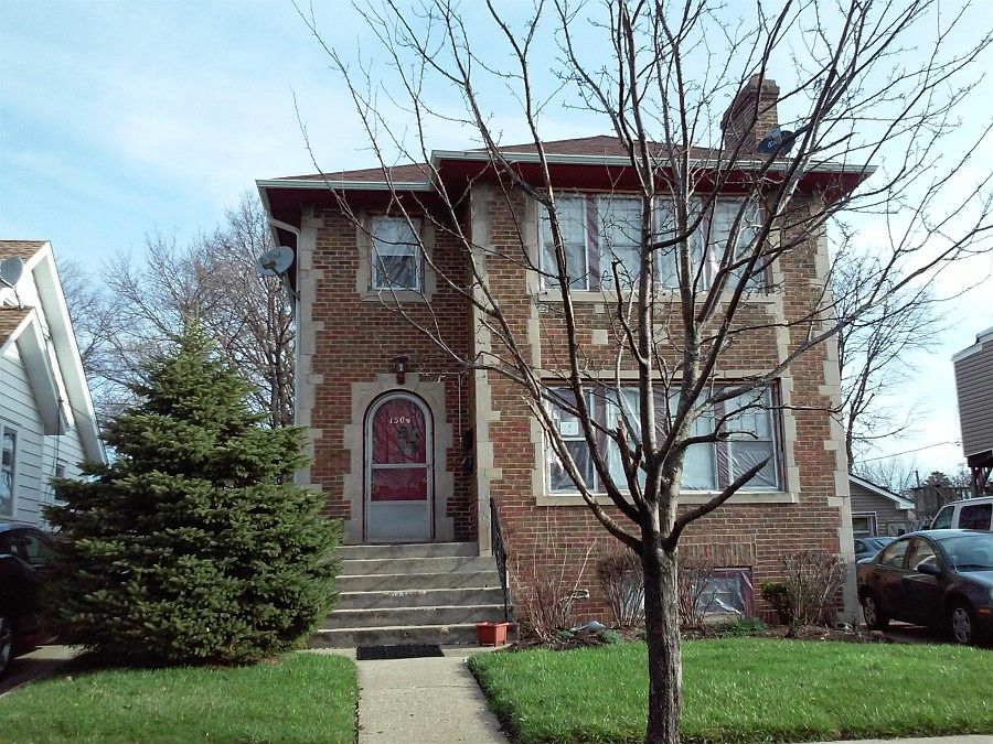 1st image of 1504 W Cornelia Ave