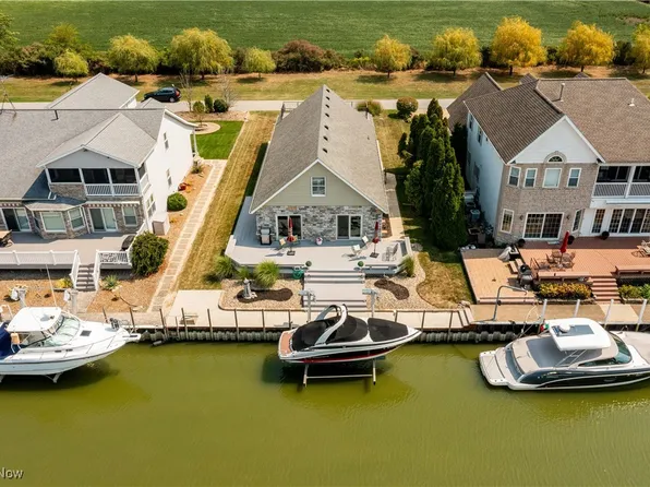 2176 Sauger Dr, Lakeside Marblehead, OH 43440