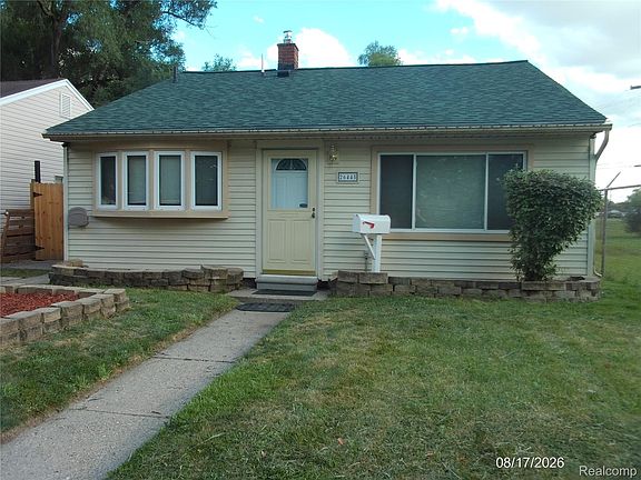 4th image of 26445 Colgate St