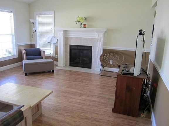 5th image of 2300 Old Courthouse Dr