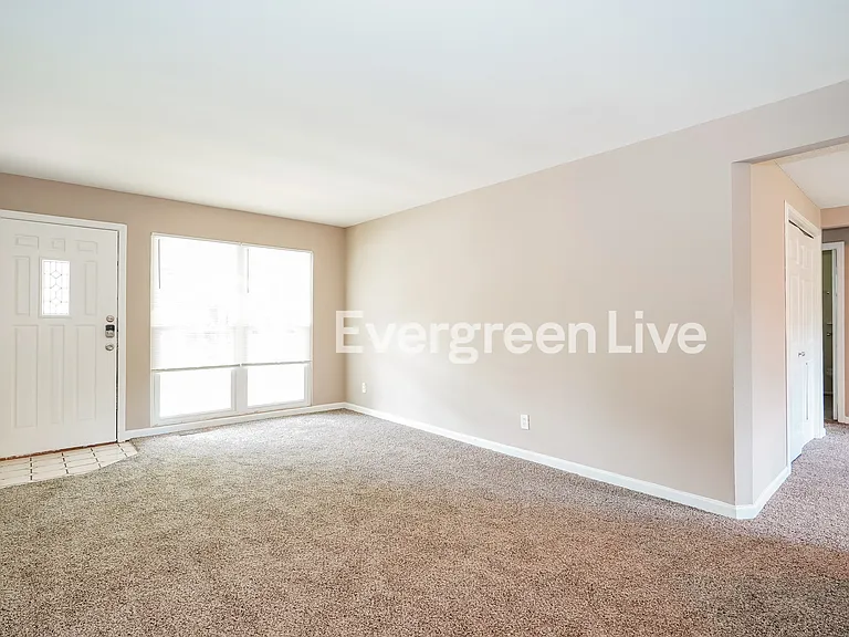 4752 Huxley Ct — Photo 5