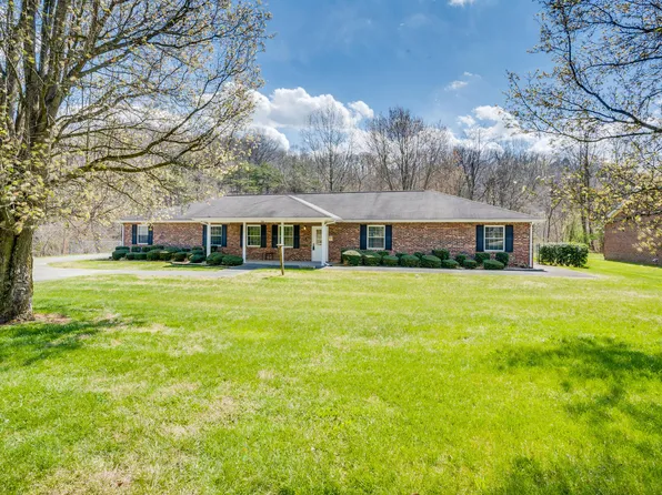 1214 King Springs Rd, Johnson City, TN 37601