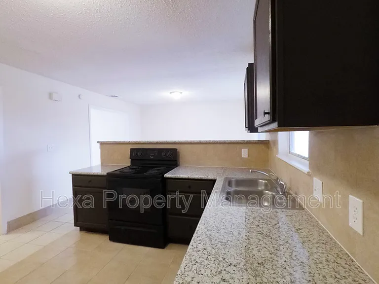 6555 Brittmoore Rd — Photo 9