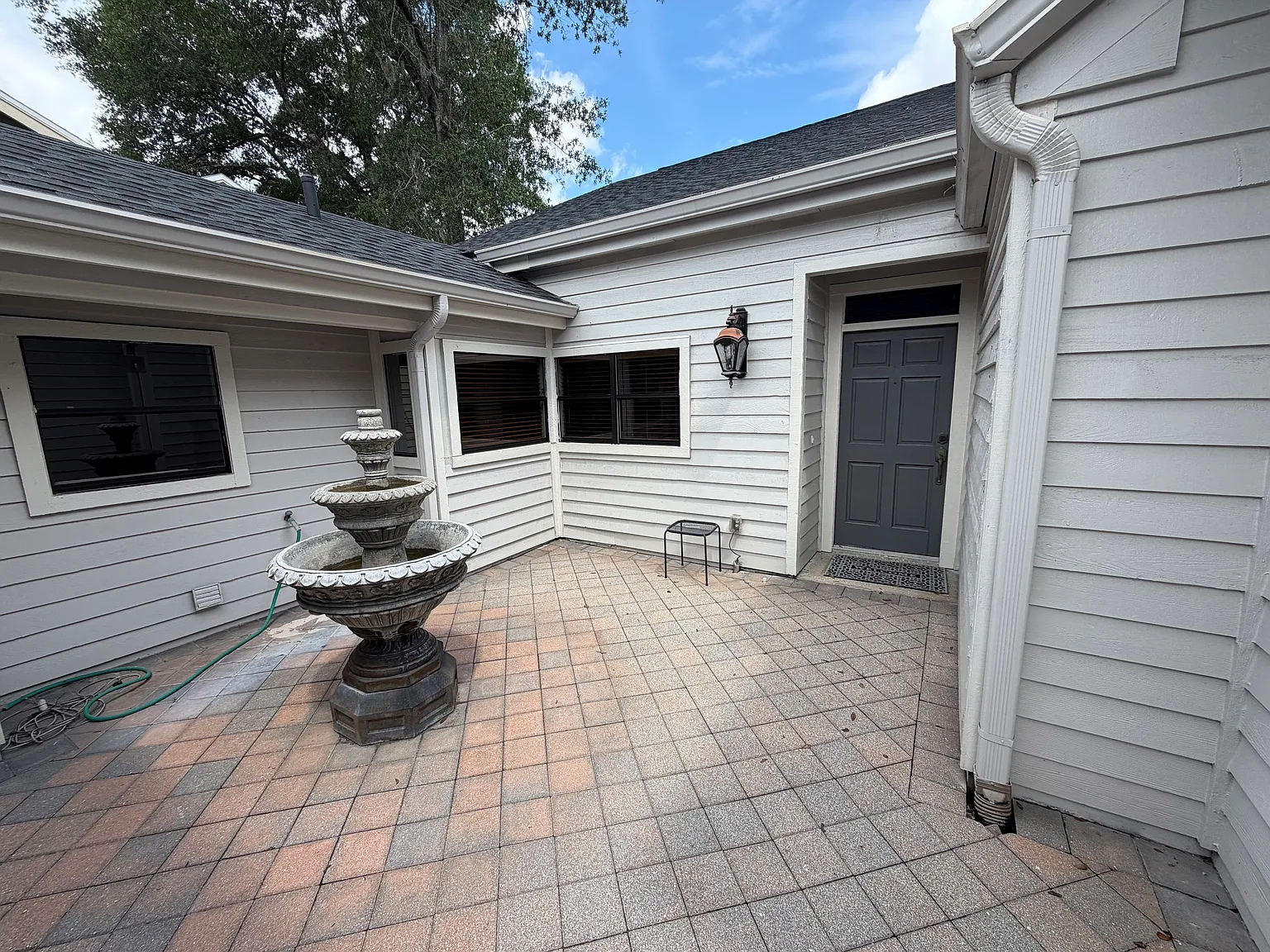 3 bed, 1448 sqft, $2,800 — Photo 2