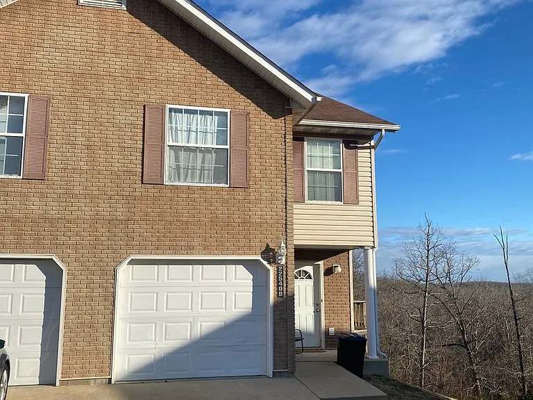 22545B Hollow Oak Ln — Photo 1