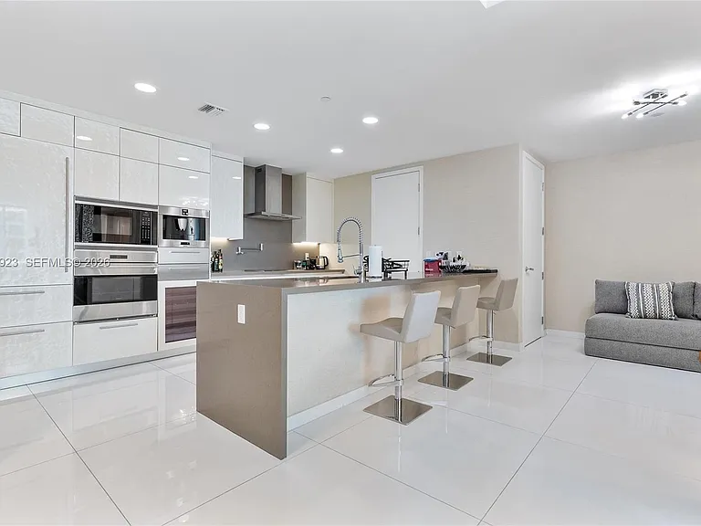 17475 Collins Ave #503 — Photo 27