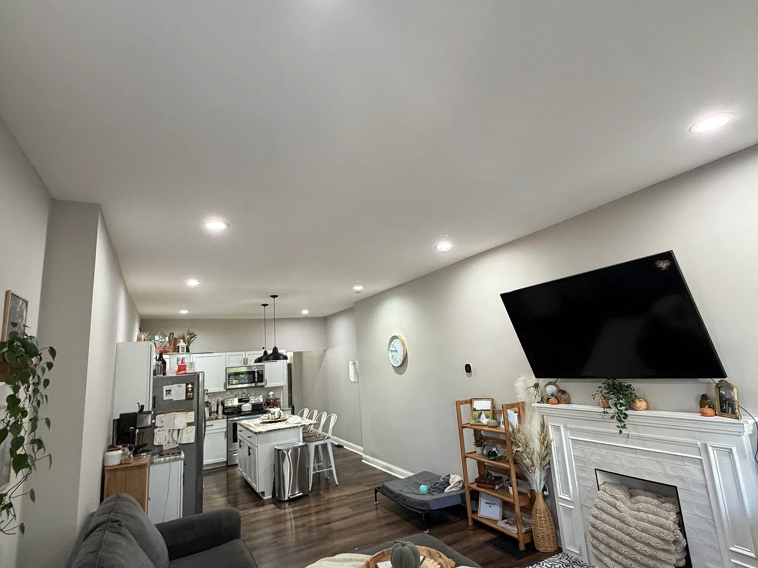 3 bed, 1920 sqft, $2,295 — Photo 4