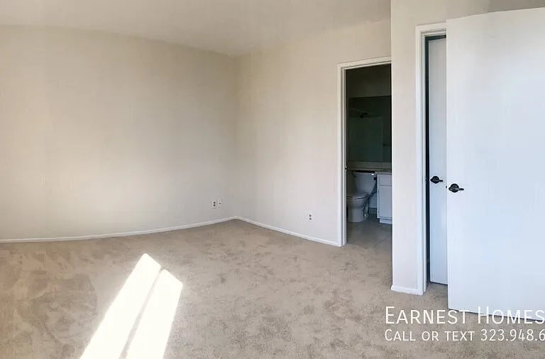 3626 Empire Dr #4 — Photo 6