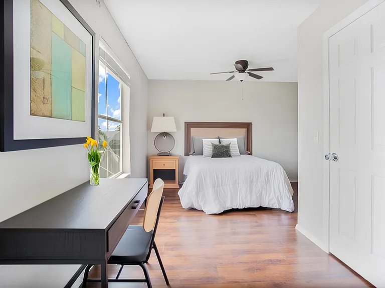 Blue Indigo Ct — Photo 7