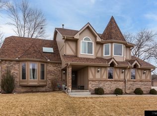 16291 Rolling Ridge Rd, Omaha, NE 68135