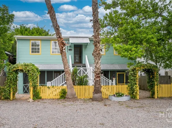 1413 2nd Ave #4, Tybee Island, GA 31328