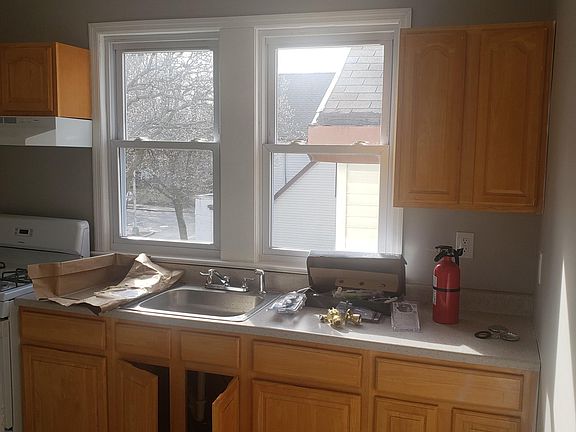 4th image of 38 Dodd St #2