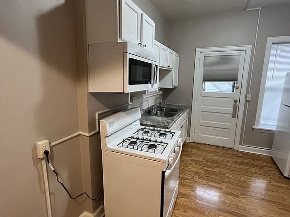 Kitchen microwave and gas stove