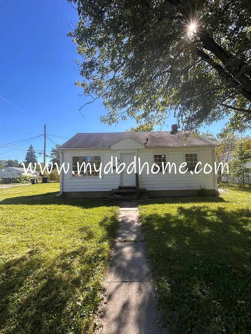 816 E Sherwood Terrace — Photo 1
