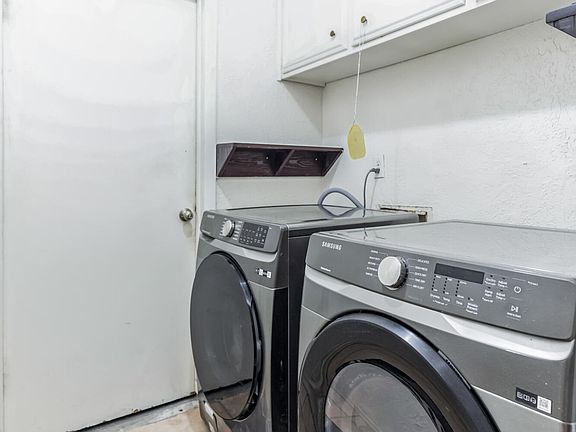 2nd image of 4217 Hookheath Dr