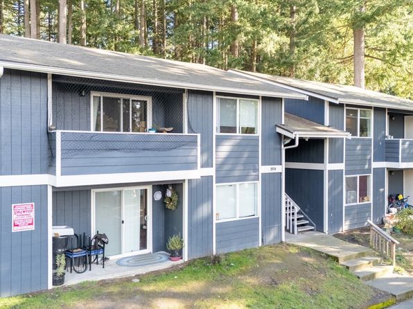 2076 E 56th Street, Tacoma, WA 98404