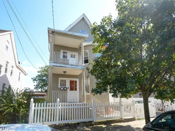 103 Highland St, Paterson City, NJ 07524