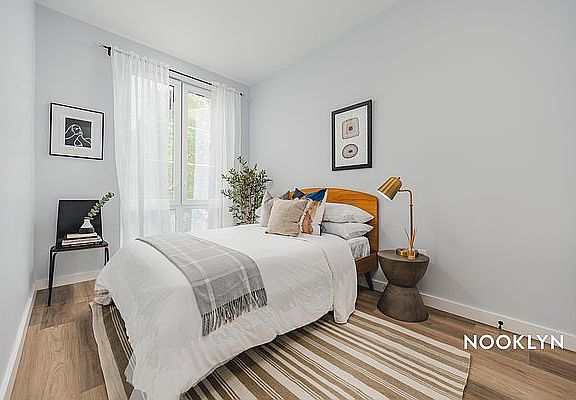 5th image of 2913 Snyder Ave #3J