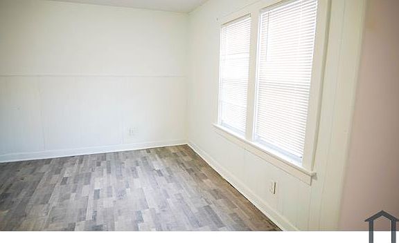 4th image of 1188 Sidney St