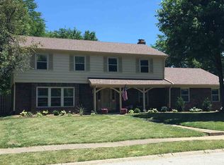11605 Rolling Springs Dr, Carmel, IN 46033