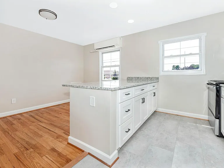 Parkview — Photo 30