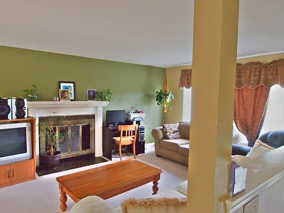 2nd image of 12627 SE 211th Ct