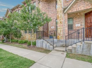 932 Grace Ln, The Colony, TX 75056