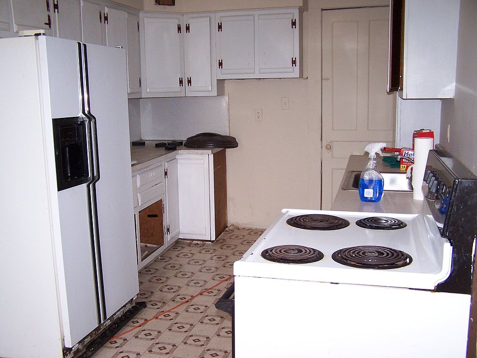 Eat in Kitchen