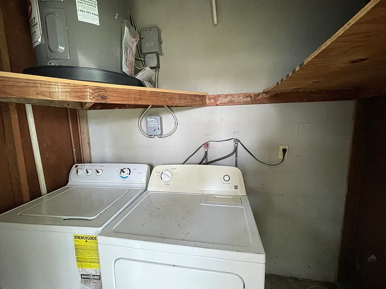 157 2nd Ave SW #A — Photo 9