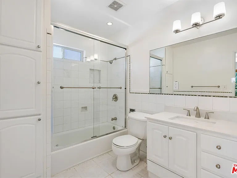 2631 Thurman Ave — Photo 14