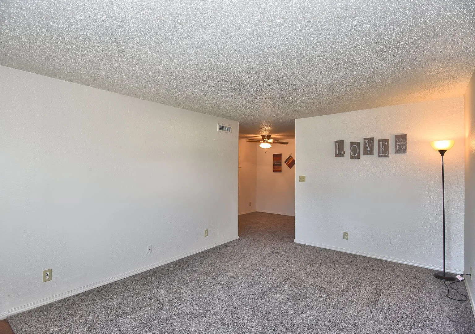 South Point Apartments — Photo 4