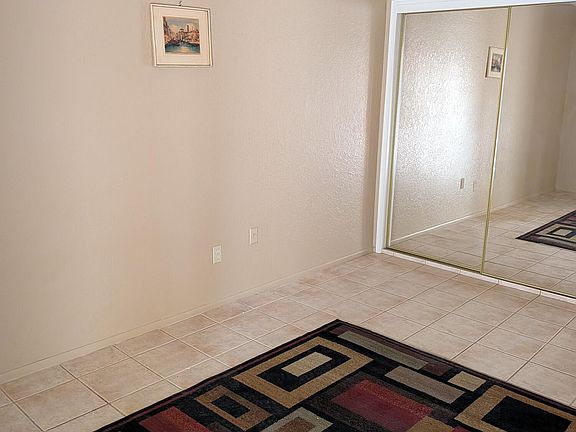 4th image of 4287 N River Grove Cir