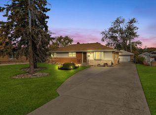 6308 W 84th St, Burbank, IL