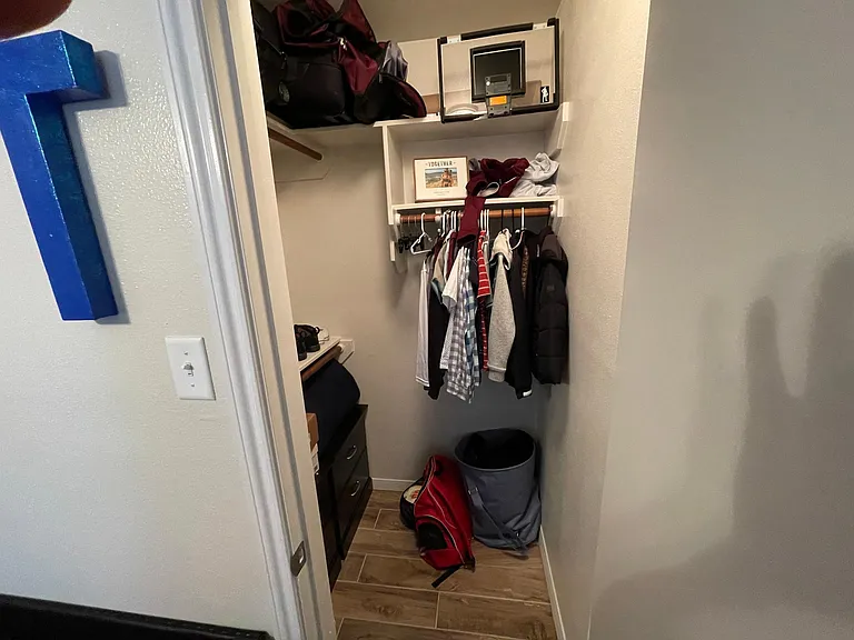 2nd bedroom closet