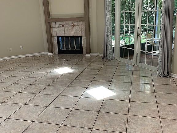 4th image of 482 Autumn Oaks Pl