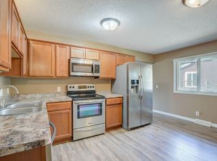 305 Jackson Ave N UNIT 1, Hopkins, MN 55343