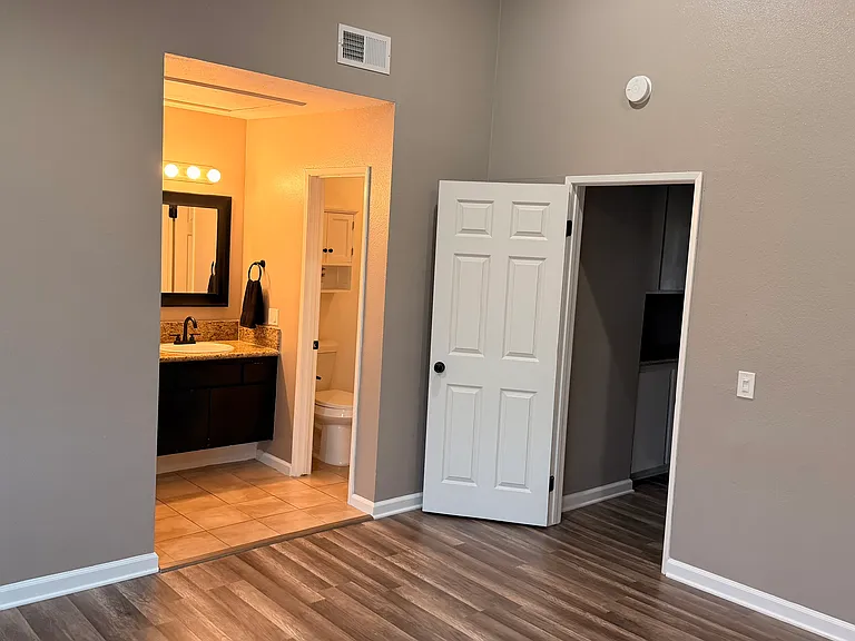 Upstairs Primary Bedroom