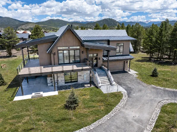 Mountain View Single Family Home 5 Bedroom Plan, Highlands Riverfront