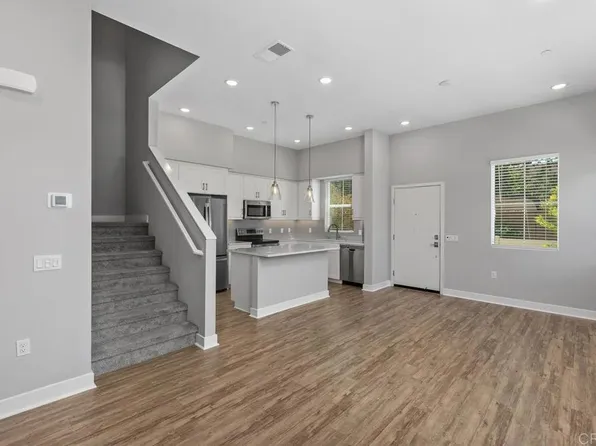 139 Avenida Chapala Unit 101, San Marcos, CA 92069