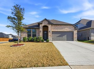 422 Hazeltine Rd, Red Oak, TX 75154