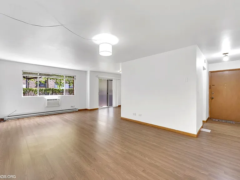 1156 Osterman Ave #B — Photo 2