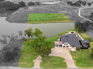 2402 Country Club Rd, Ennis, TX 75119