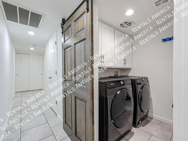 3837 W Acapulco Ln — Photo 16